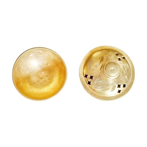 Set of 2 Vintage Etched Brass Trinket Bowls with Lid | 1970s Pedestal Dishes - Picture 5 of 10